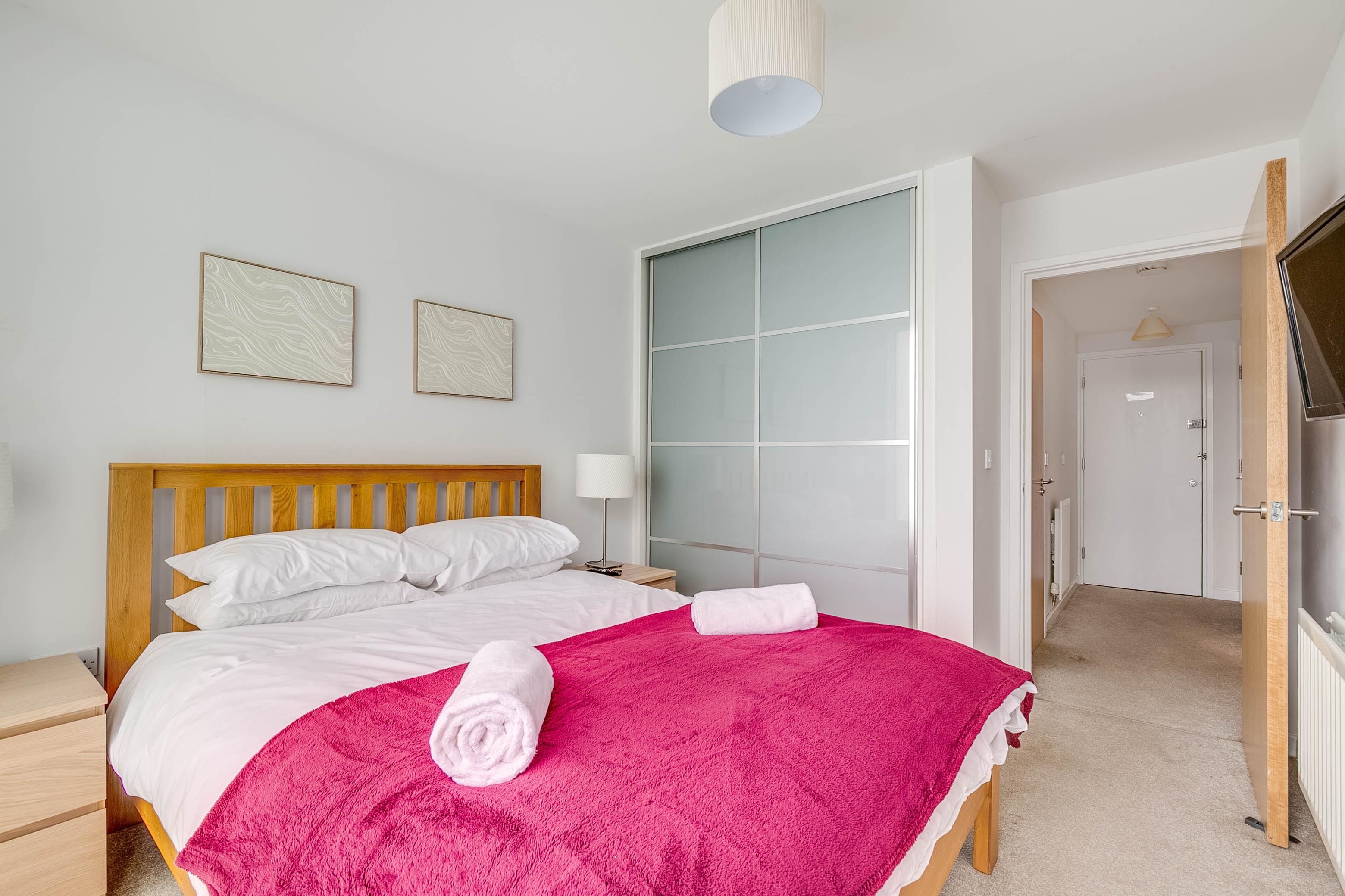 Ruby City Stay - Image 16